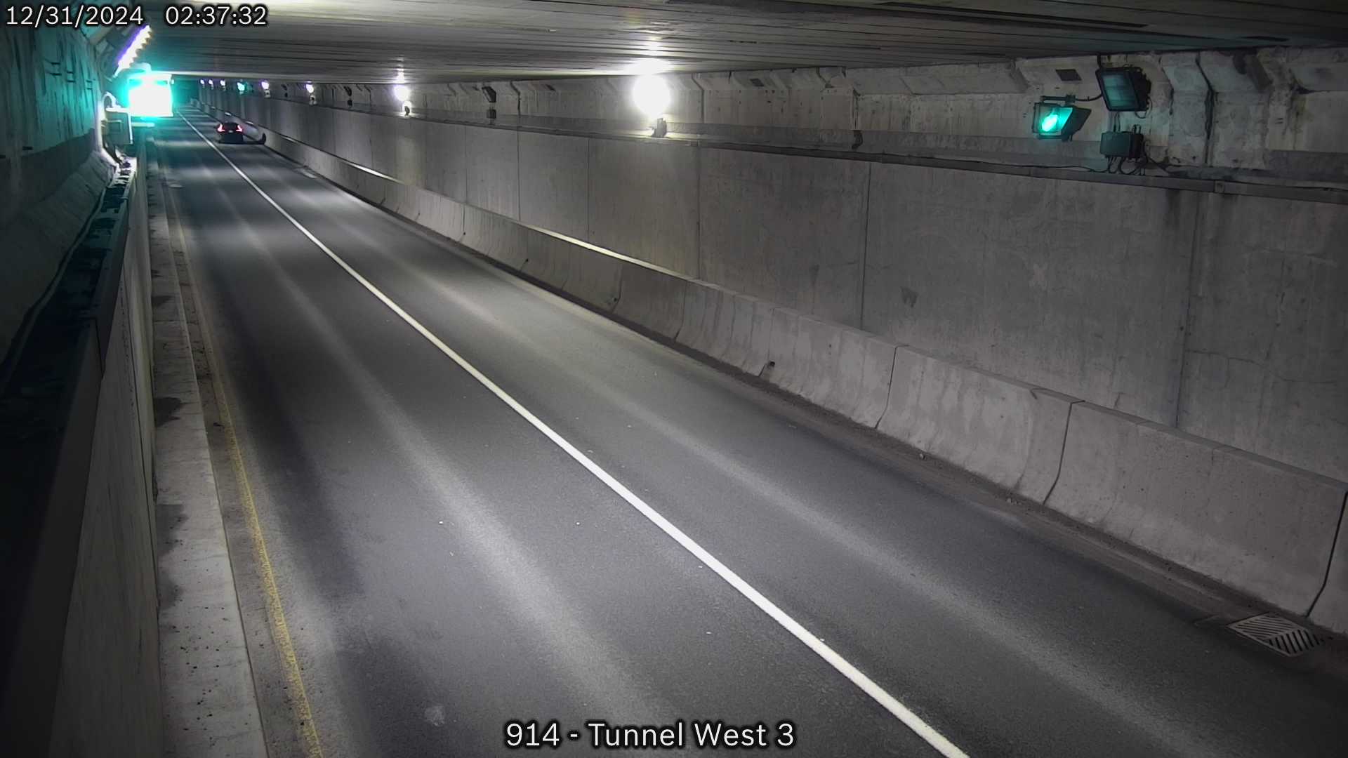 Traffic Cam WB Thorold Tunnel (5)