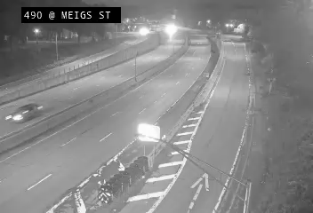 Traffic Cam I-490 at Meigs Street - Eastbound