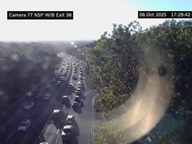 Traffic Cam NSP West of Sunnyside Blvd - Eastbound