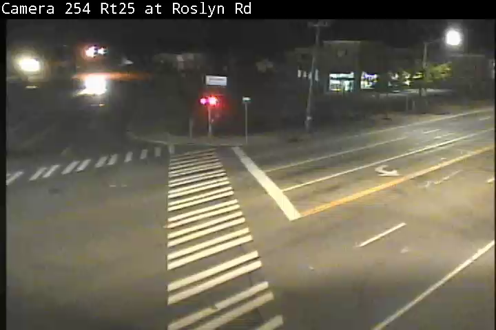 Traffic Cam NY 25 Eastbound at Roslyn Road