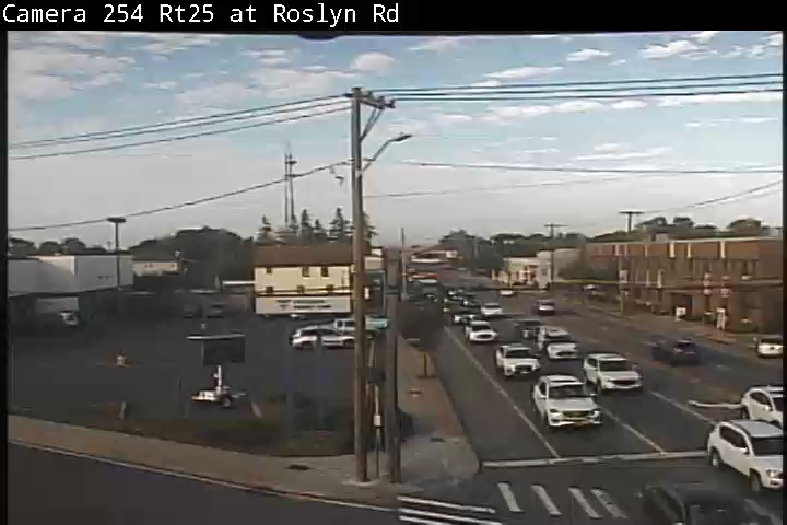 Traffic Cam NY 25 Eastbound at Roslyn Road