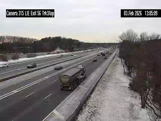 Traffic Cam 495 Westbound at Exit 56 Rest Area Camera 1