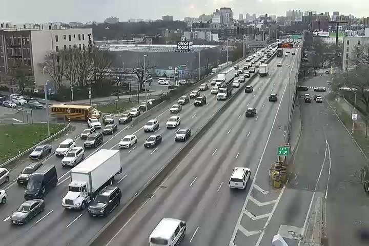 Traffic Cam I-95 at Arthur Avenue - Southbound