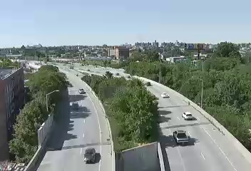 Traffic Cam I-278 at G.C.P./Connector at 31st Avenue - Eastbound