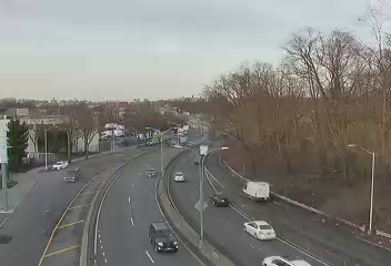 Traffic Cam I-278 at Connector to G.C.P./Astoria Blvd. - Southbound