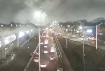 Traffic Cam I-678 at 111th Avenue - Southbound