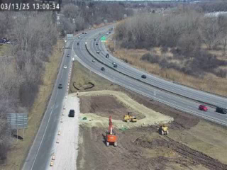 Traffic Cam I-81 north of Exit 23 (Liverpool 1)