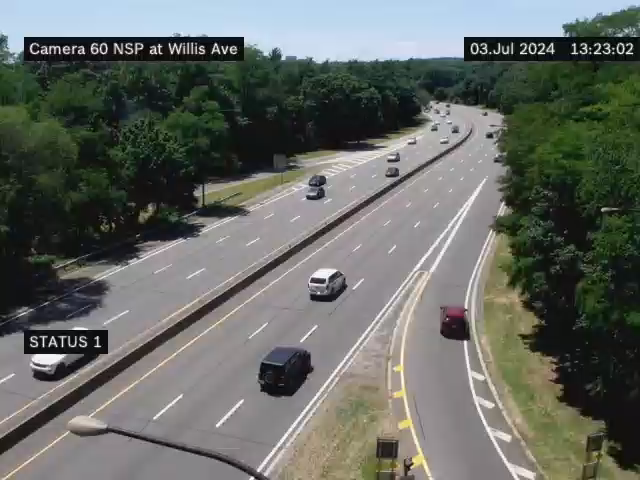 Traffic Cam NSP at Willis Ave - Westbound