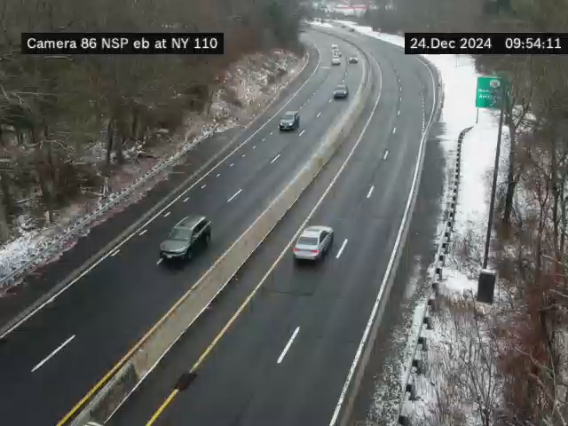 Traffic Cam NSP at Sweet Hollow Rd - Westbound