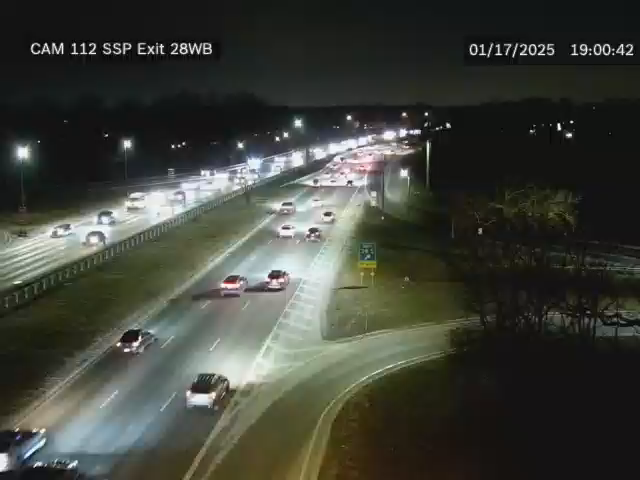 Traffic Cam SSP West of Exit 28 - Wantagh Ave - Westbound