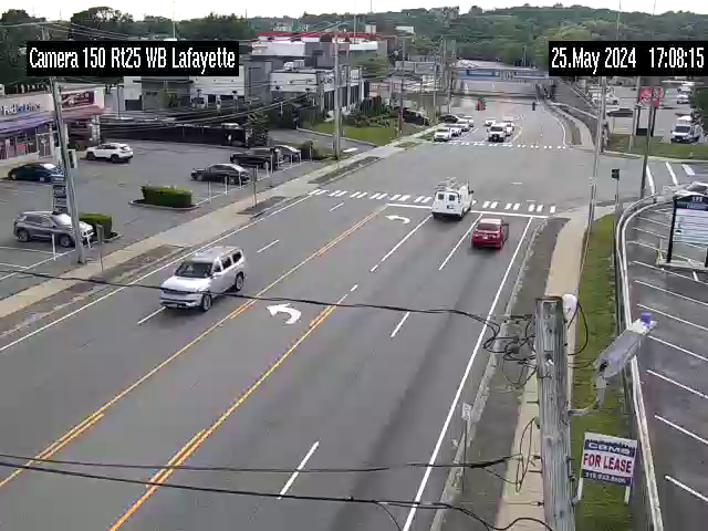 Traffic Cam NY 25 at Lafayette Ave - Westbound