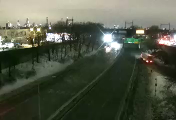 Traffic Cam 907M at 46th Street