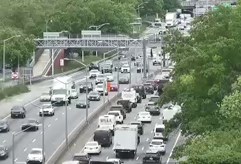 Traffic Cam I-495 at 138th Street - Eastbound