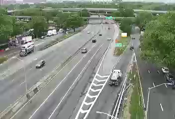 Traffic Cam I-495 at Lawrence Street - Westbound
