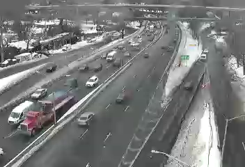Traffic Cam I-495 at Lawrence Street - Westbound