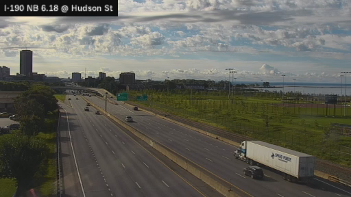 I-190 MP 006.18 NB at Hudson Street Pedestrian Bridge
