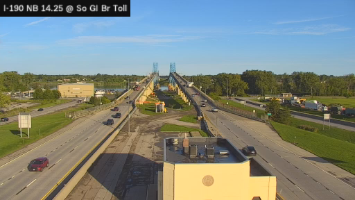 I-190 MP 014.25 NB at Interchange 17 (River Road) South Grand Island Bridge Toll Gantry