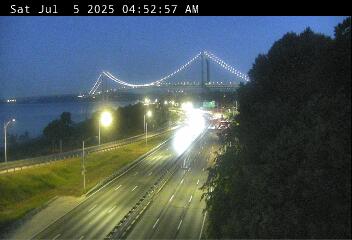 Traffic Cam Belt Parkway @ Bay 8th Street - Eastbound