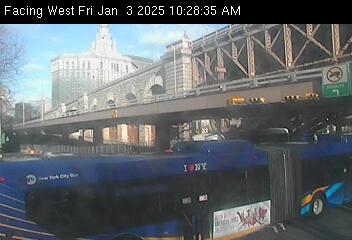 Traffic Cam Pearl Street @ Dover - Westbound