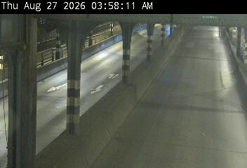 Traffic Cam QBB @ Crescent Street - Northbound