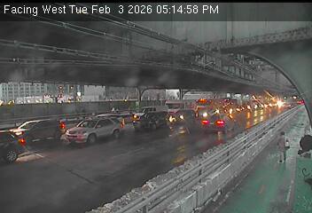 Traffic Cam Queens Blvd Mid Span of Queensboro Bridge