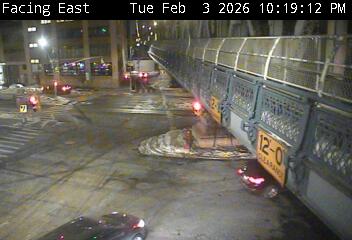 Traffic Cam Sands Street @ Brooklyn Bridge Entrance