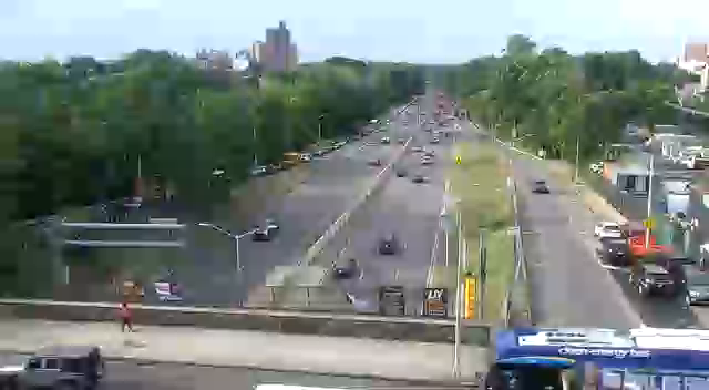 Bronx River Parkway at Gun Hill Road