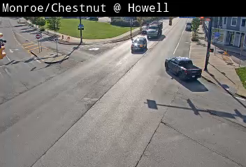 Monroe Ave/Chestnut at Howell