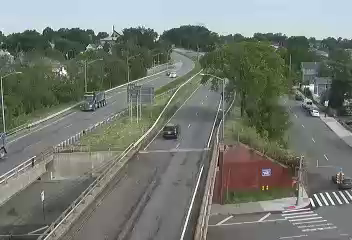 NY440 at Forest Avenue