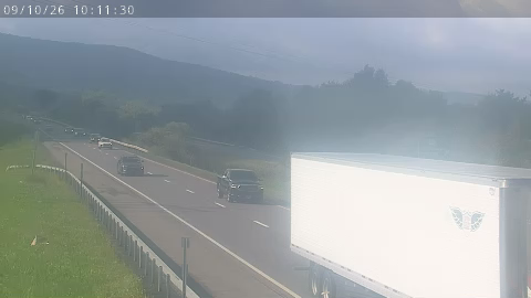 I-81 north of Exit 16 (Nedrow)