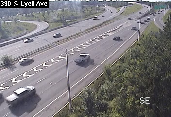 390 at Lyell Ave