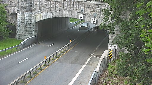 Traffic Cam Bronx River Parkway at Main Street