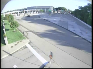 I-190 (Niagara Expy) at Canadian Toll Plaza