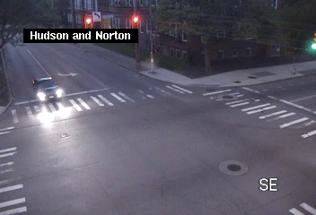 Traffic Cam Hudson Ave at Norton St