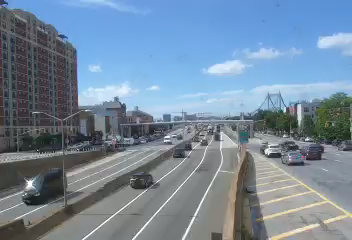 907M at 31 St