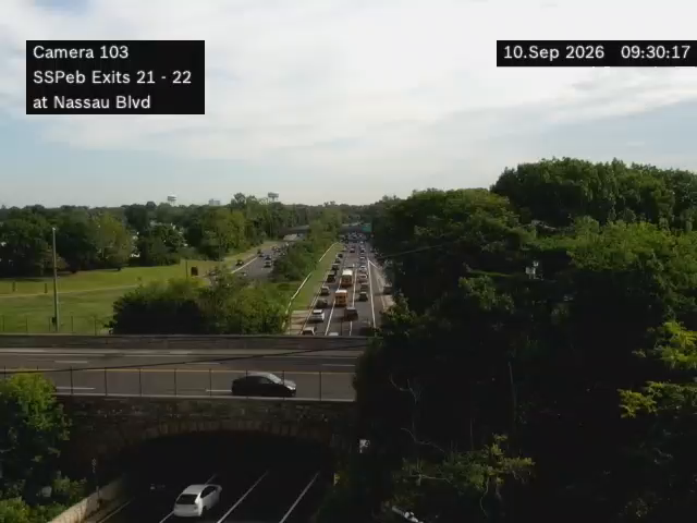 SSP between Exit 21 (Nassau Rd.) and Exit 22 (MSP)