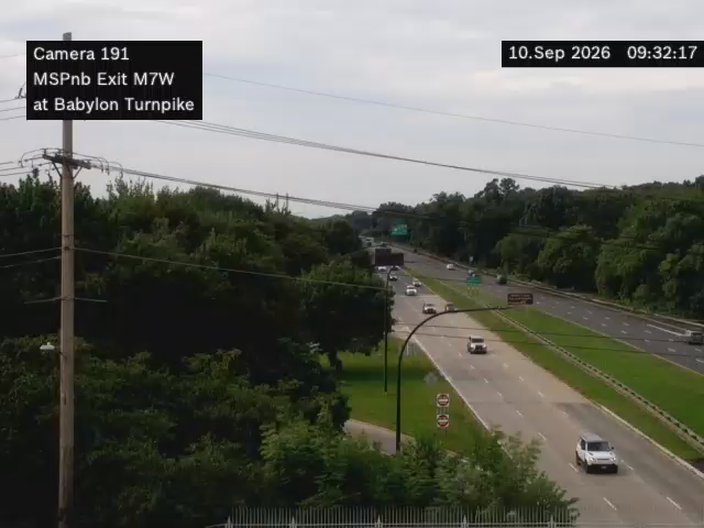 MSP between M7 and M6 (at Babylon Tpke. Interchange)