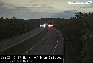Traffic Cam I-87 North of Mohawk River (Twin Bridges) - Southbound