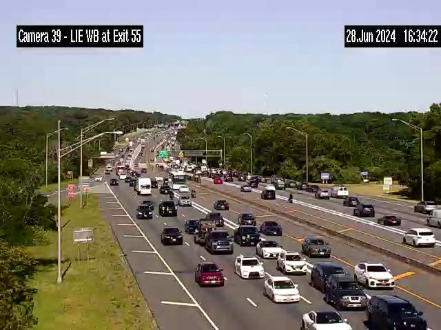Traffic Cam I-495 at Motor Parkway Exit 55