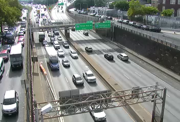 I-95 at Castle Hill Avenue