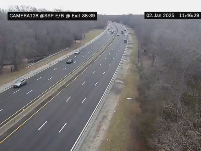 Traffic Cam SSP at Exit 38 (Belmont S.P.) to Exit 39(Deer Park Ave) - Westbound