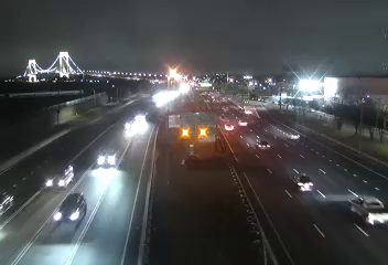 Traffic Cam I-678 at Senger Place - Southbound