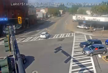 Lake Ave at Lyell Ave