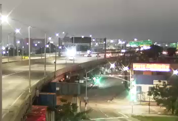 Traffic Cam 907M at WE/Connector at 126th Street - Eastbound