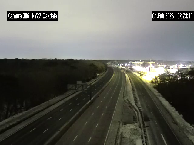 Traffic Cam NY27 at Oakdale Merge - Camera1