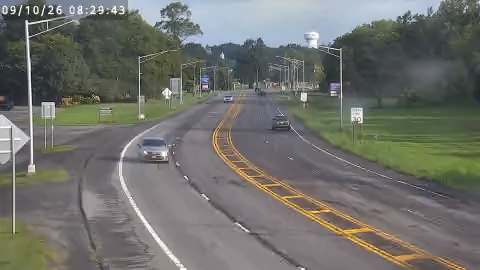 NY-370 west of Railroad Bridge (Parkway)