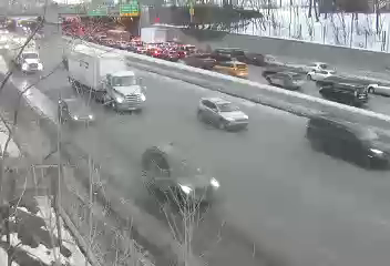 Traffic Cam I-678 at Queens Blvd./Entrance ramp