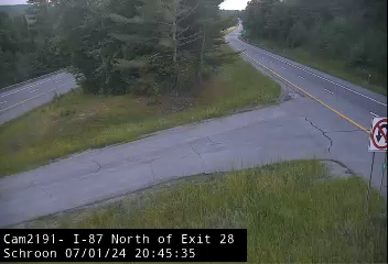 Traffic Cam I-87 Southbound - North of Exit 28 Schroon