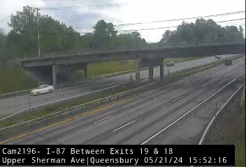 Traffic Cam I-87 Southbound at Upper Sherman Ave (South of Exit 19 on ramp) Queensbury - Southbound