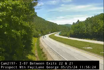 Traffic Cam I-87 Southbound at Prospect Mtn Hwy Lake George - Southbound